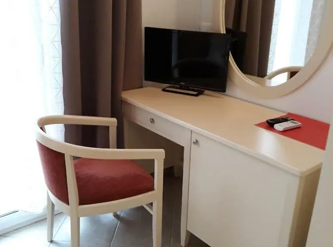 Hotel Pulades 3*