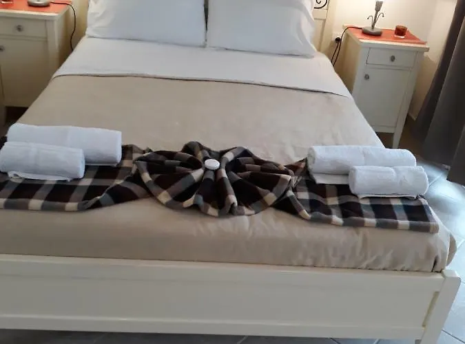 Hotel Pulades 3*